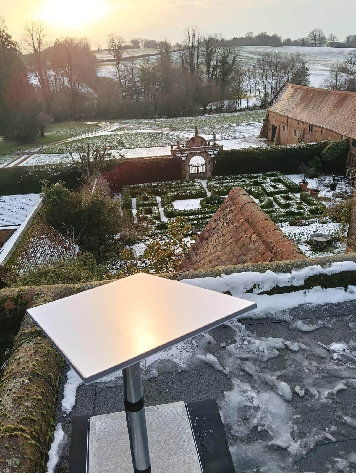 Starlink roof installation at manor house in Northampton